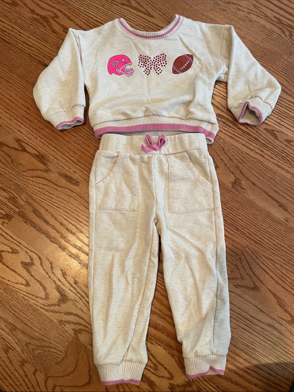 Derek Heart Cream & Pink Football Graphic Jogger Set